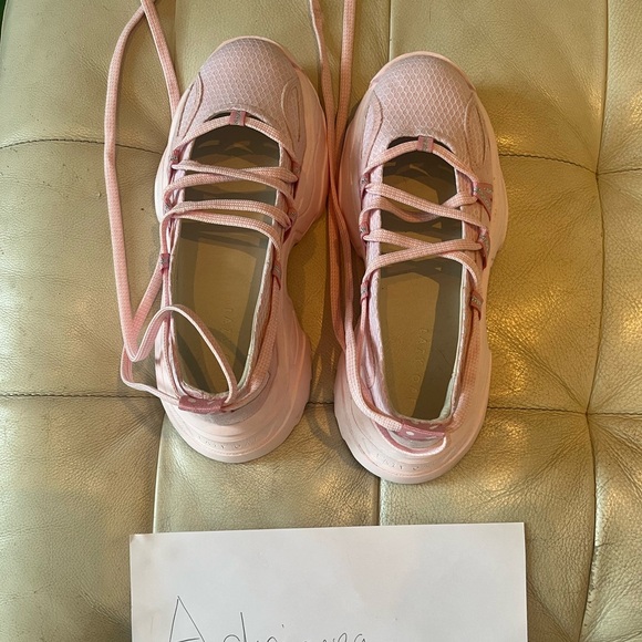 Lazy Oaf Ballet Sneakers in pink, US womens size 8! - Picture 3 of 3